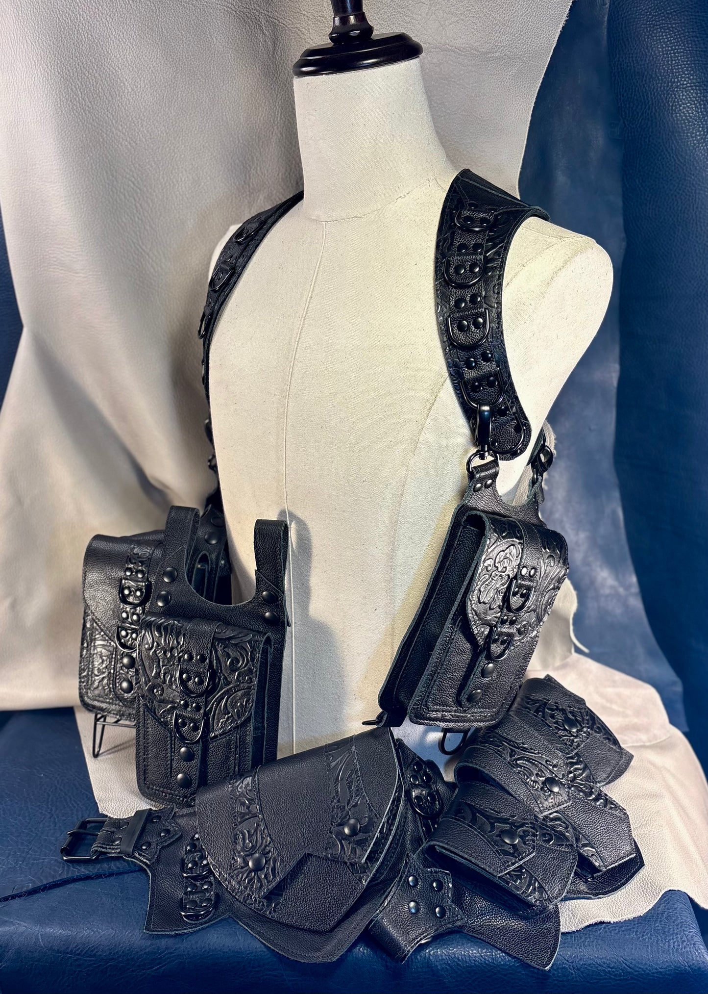 Gothika Thigh Bag (Footlight Style)