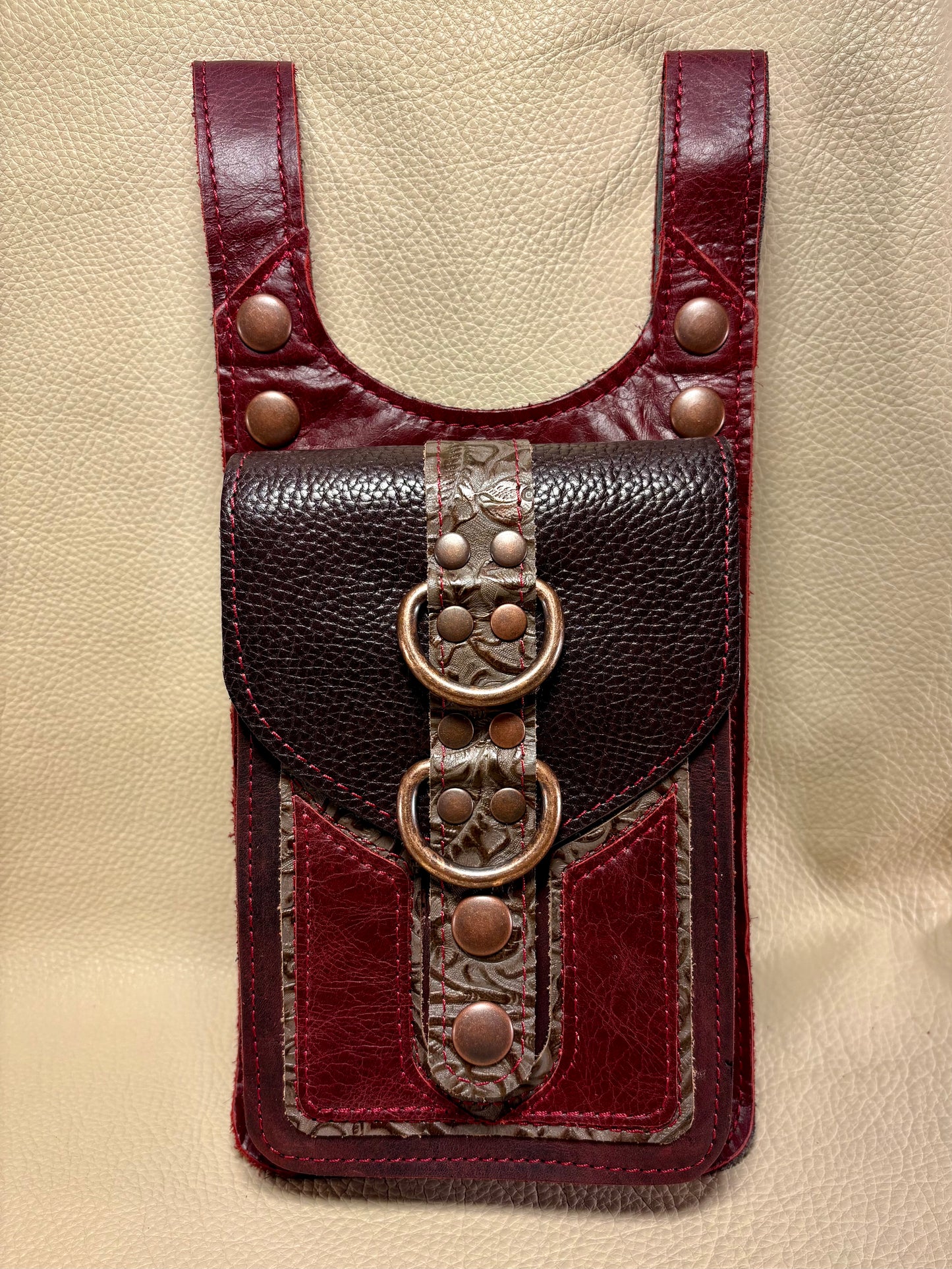 Study in Scarlet Thigh Bag E