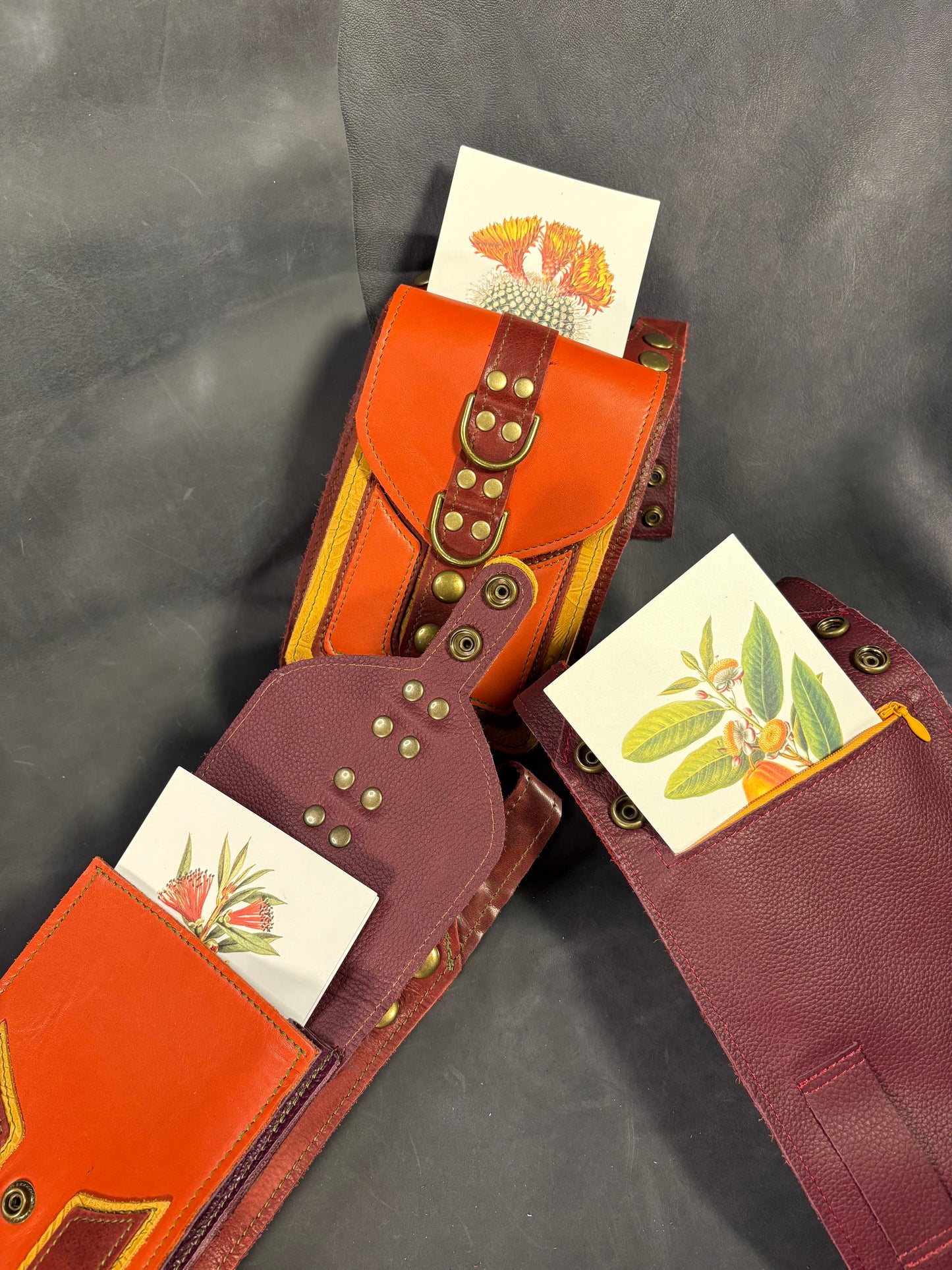 Sunflower Thigh Bag (A)