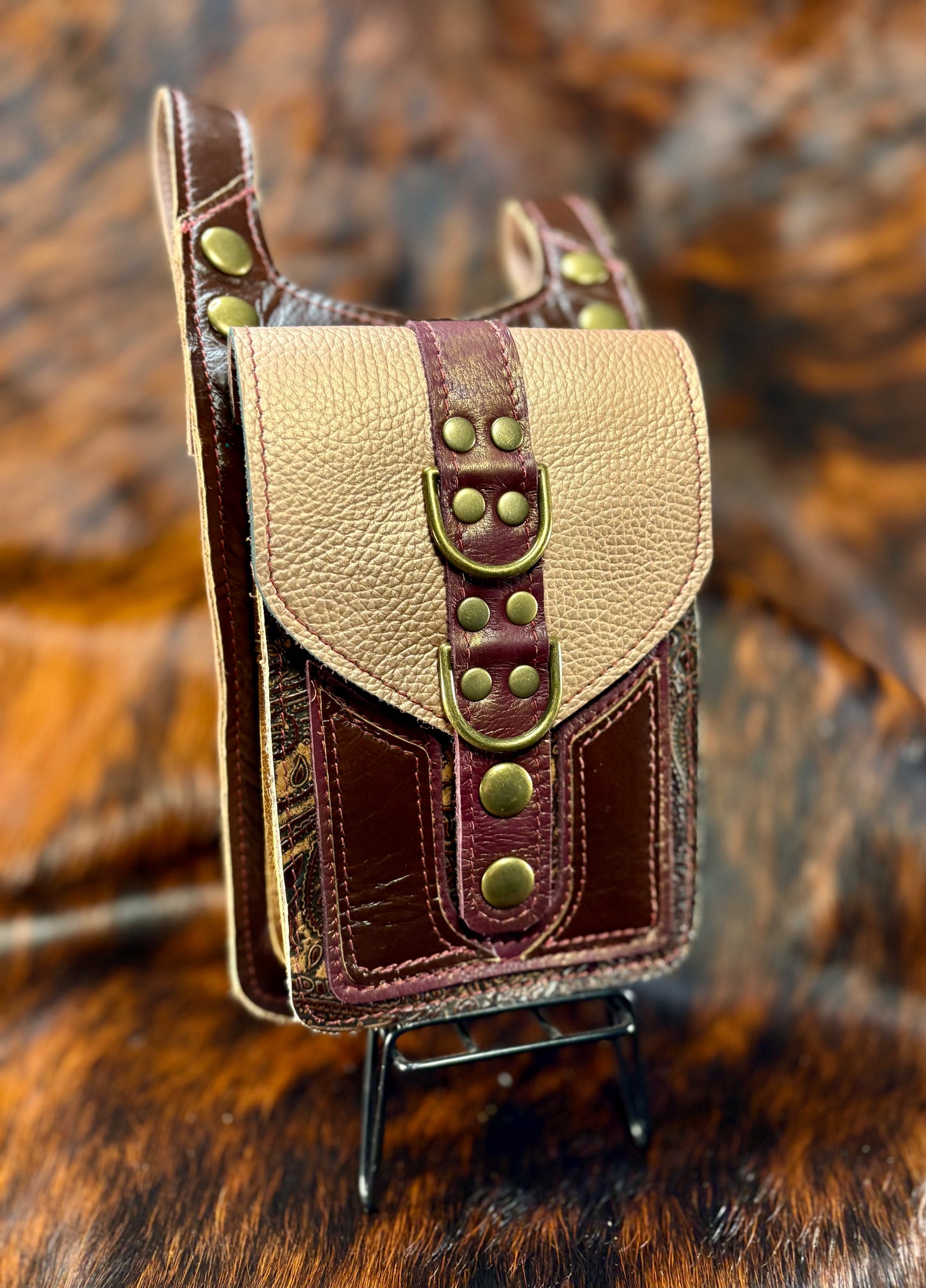Sepia Thigh Bag (D)