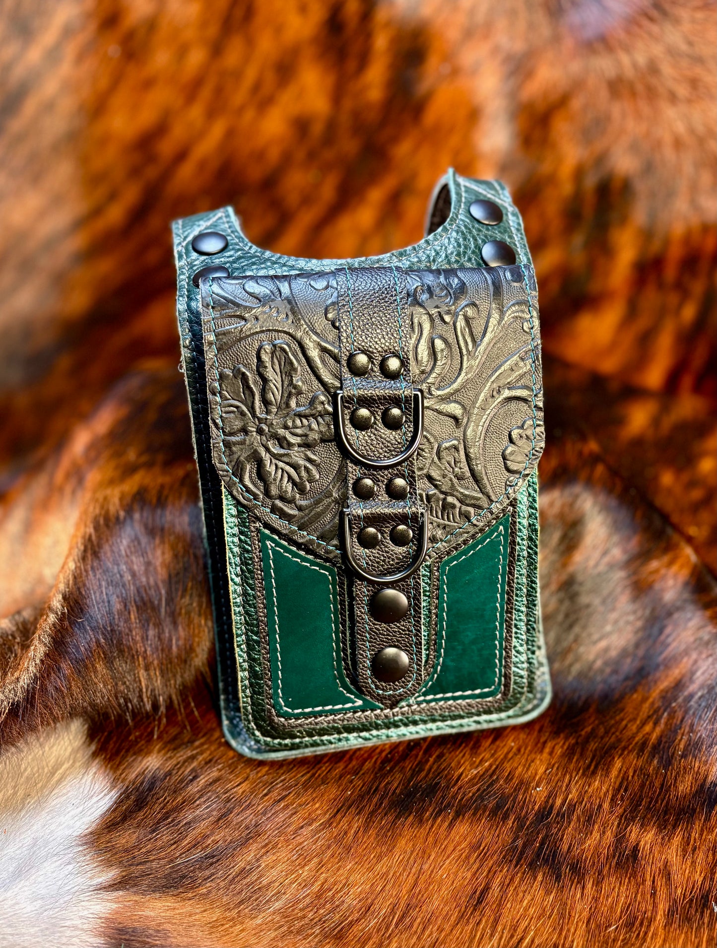 Fixated on Verdigris Thigh Bag E