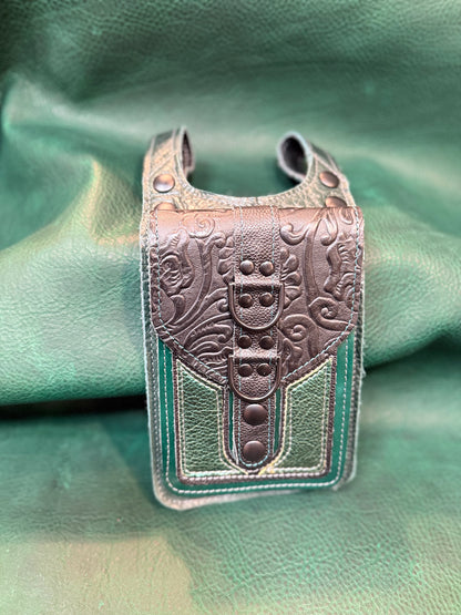 Fixated on Verdigris Thigh Bag G