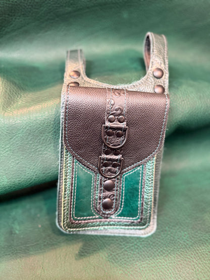Fixated on Verdigris Thigh Bag H