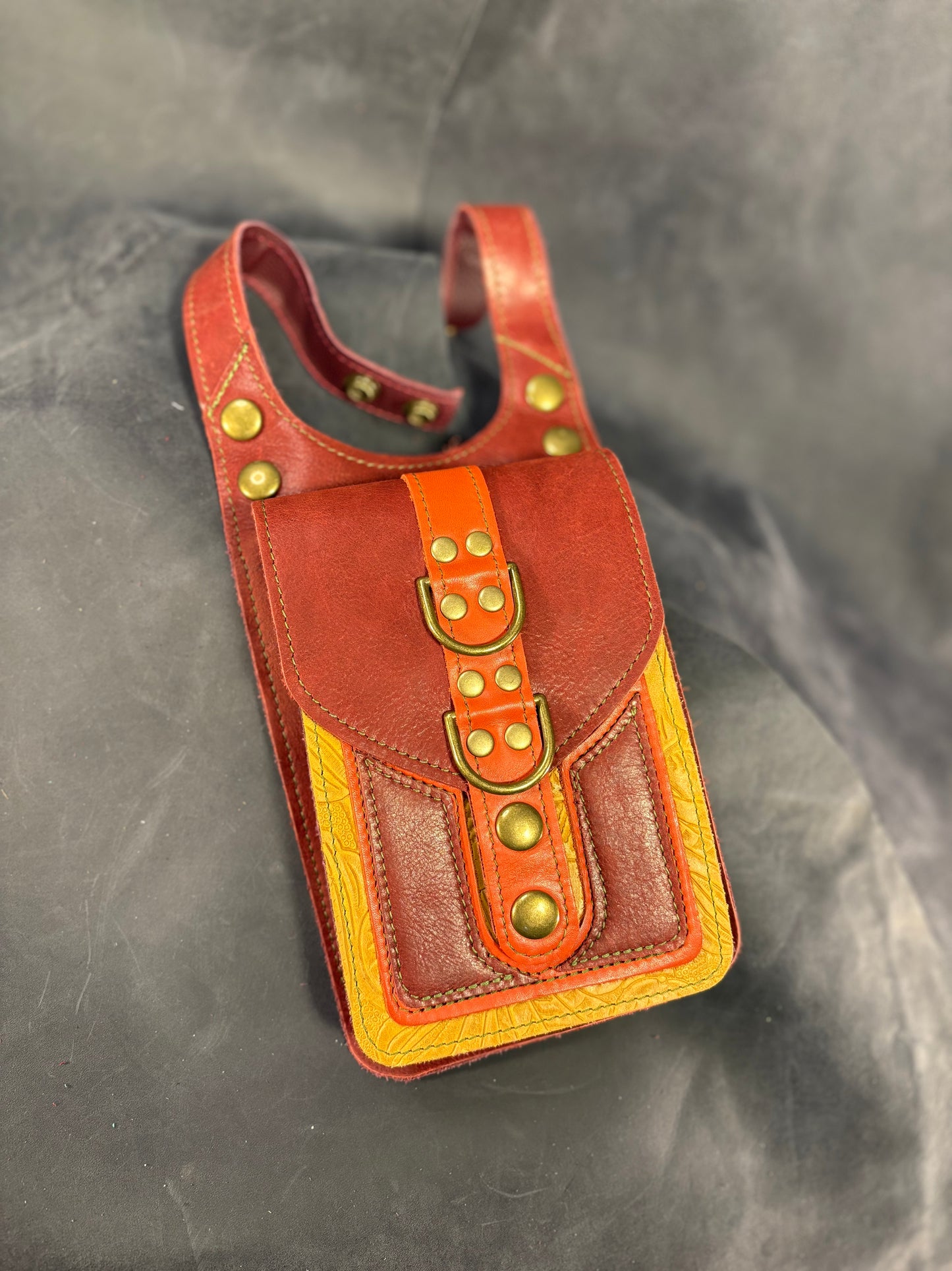 Sunflower Thigh Bag (D)