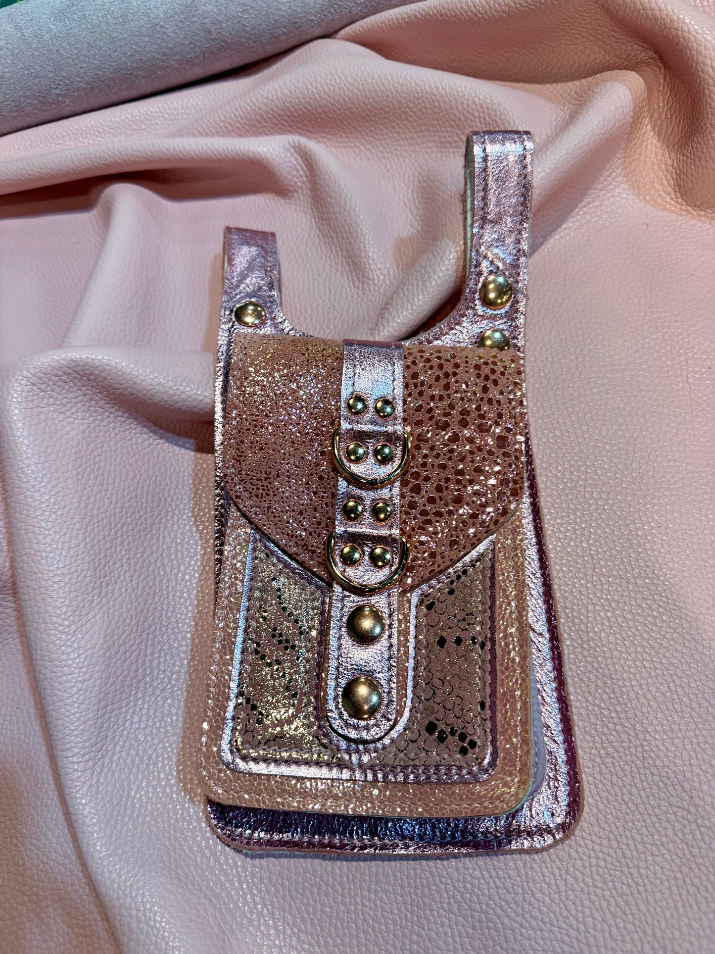 Just Too Good Thigh Bag C